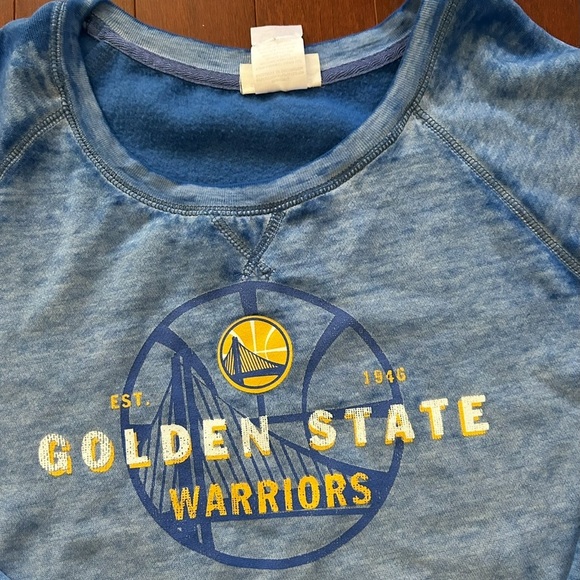 NWT Women’s Golden State Warriors Retro Logo Burnout
Crew Neck Sweatshirt M blue - Picture 5 of 9